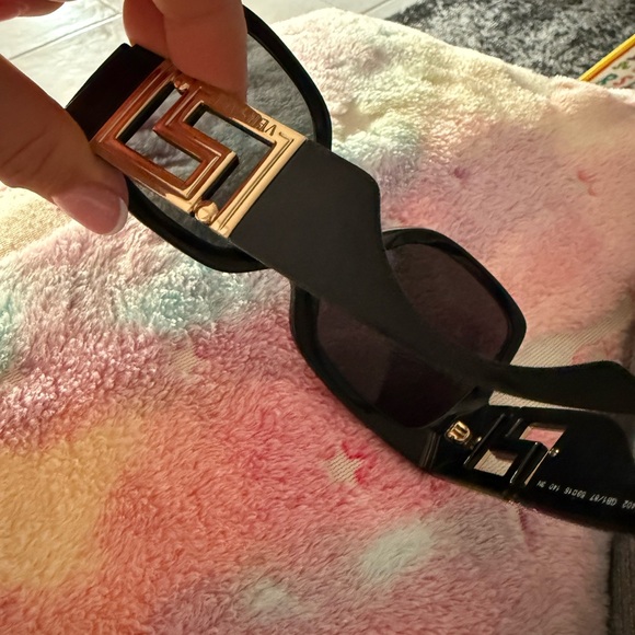 Versace Black Sunglasses - Picture 6 of 6